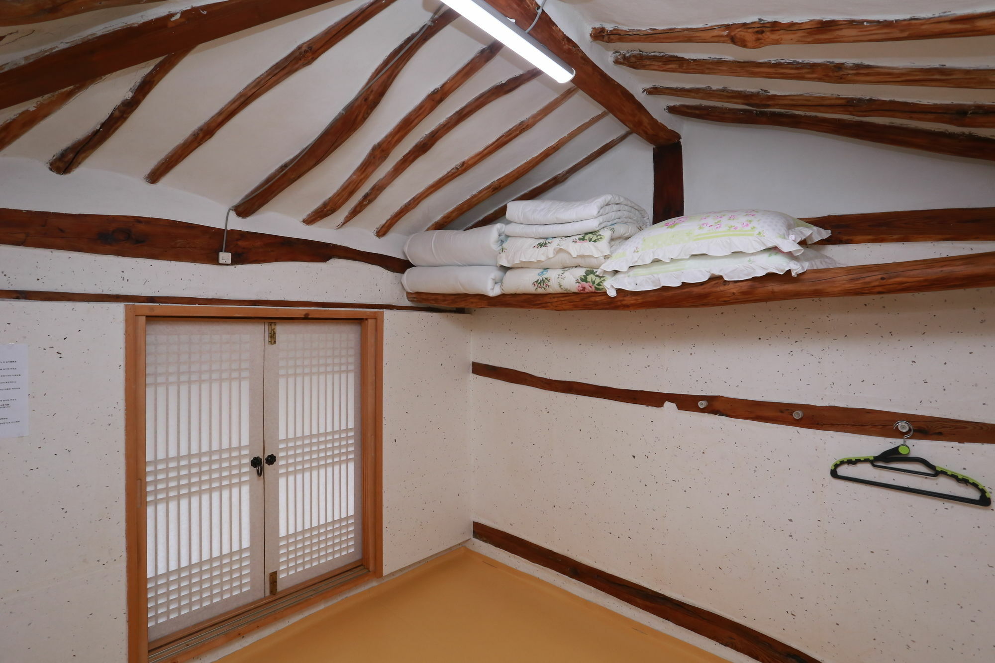 Floral Space Hanok Guesthouse Гиеонгджу Екстериор снимка