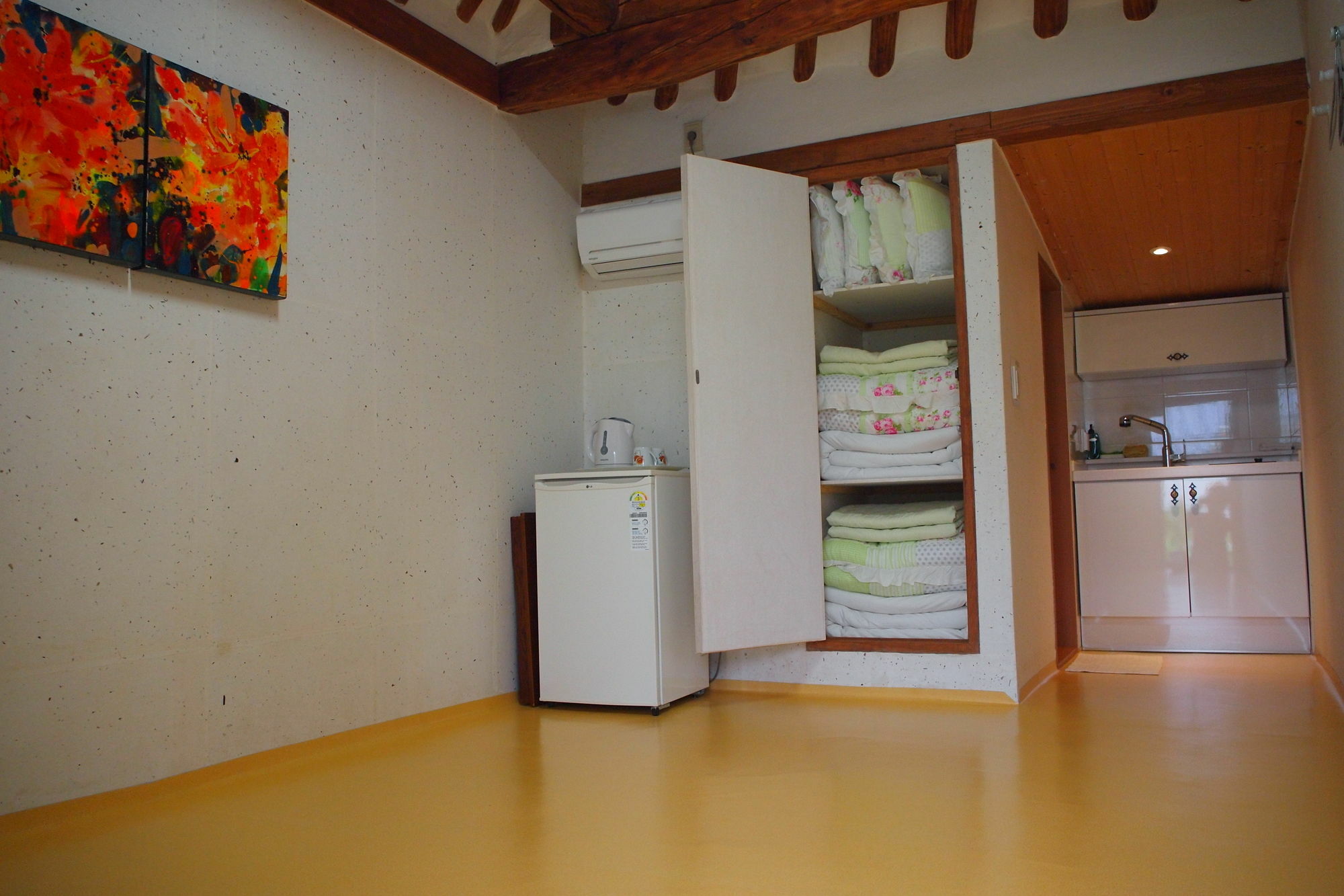 Floral Space Hanok Guesthouse Гиеонгджу Екстериор снимка